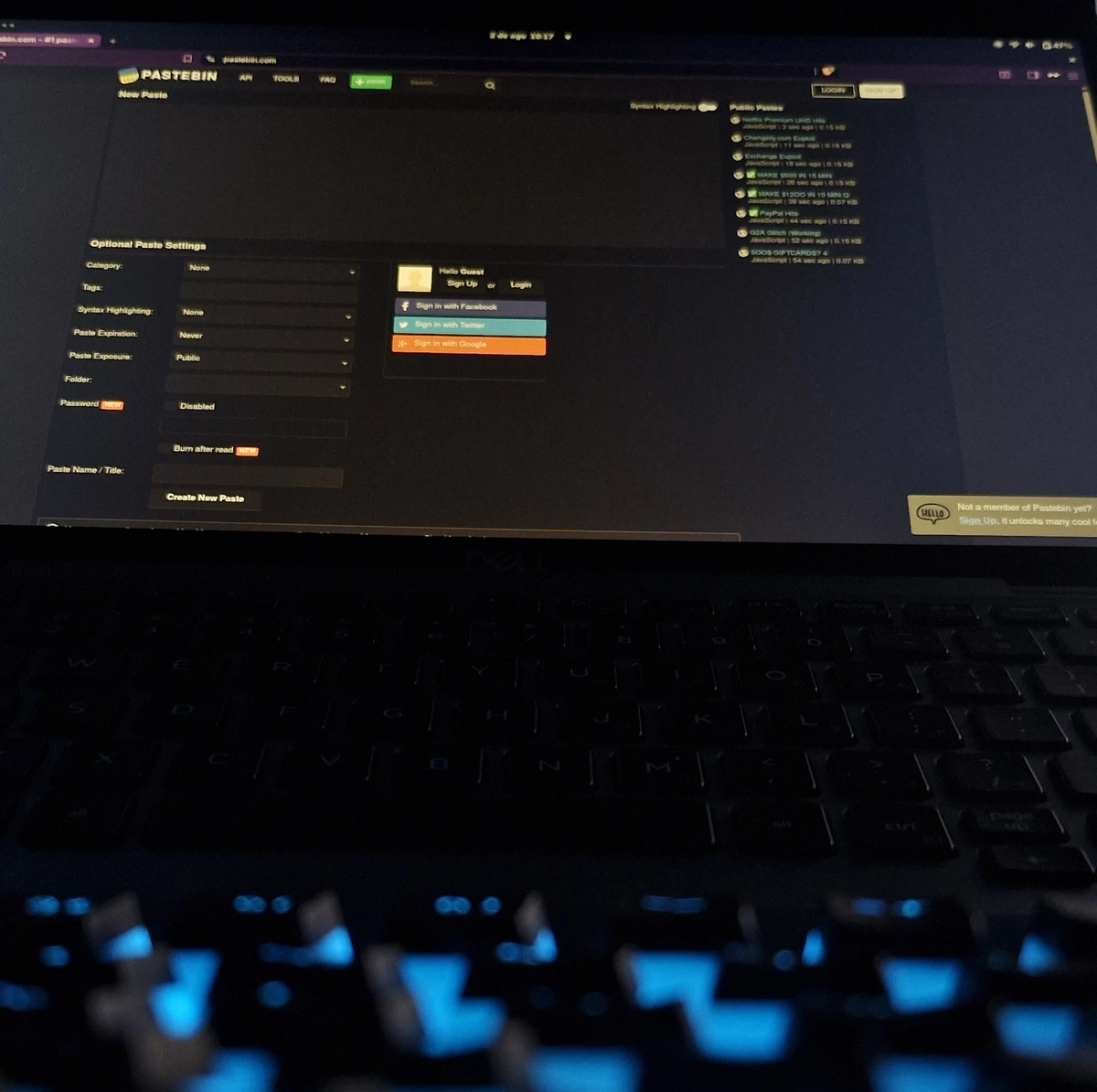 Ejemplo de datos filtrados en Pastebin